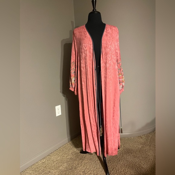 Zara Robe - Picture 2 of 9